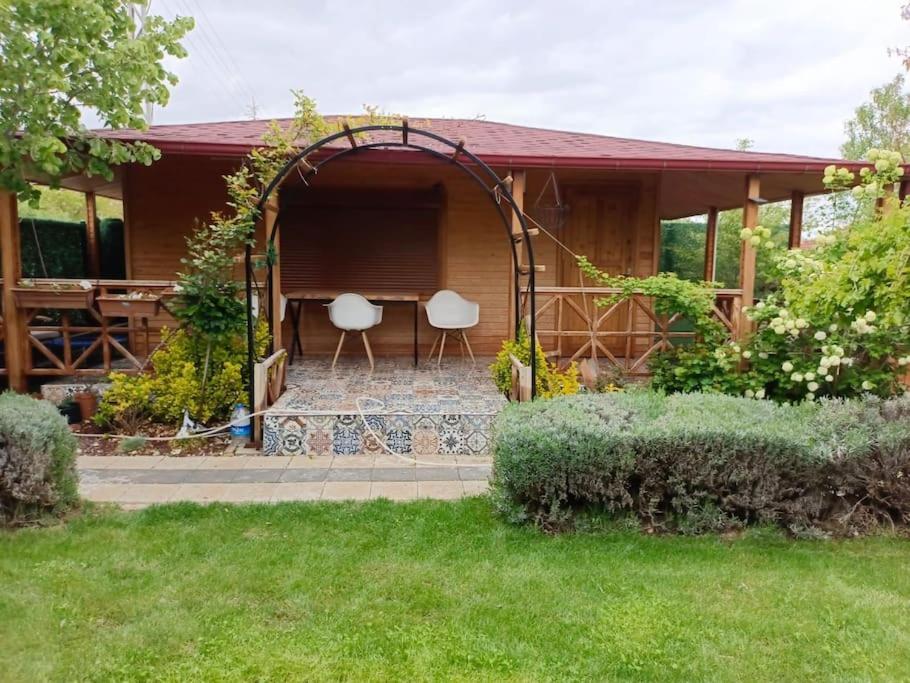 Silenos Bungalow Stone House 科尼亚 外观 照片